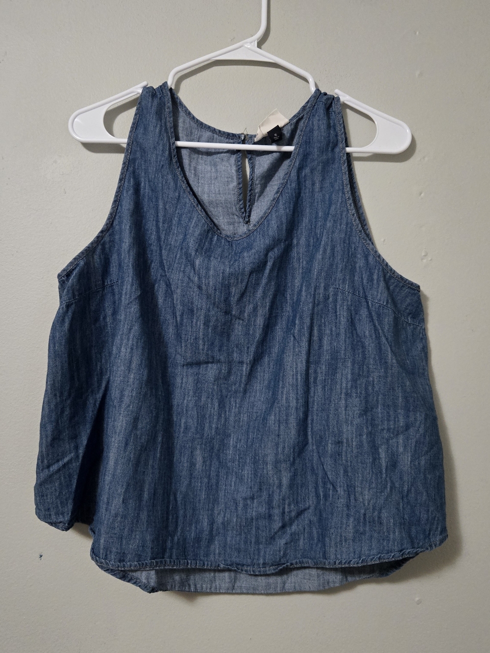 Universal Thread Denim Blue Sleeveless Tank Top